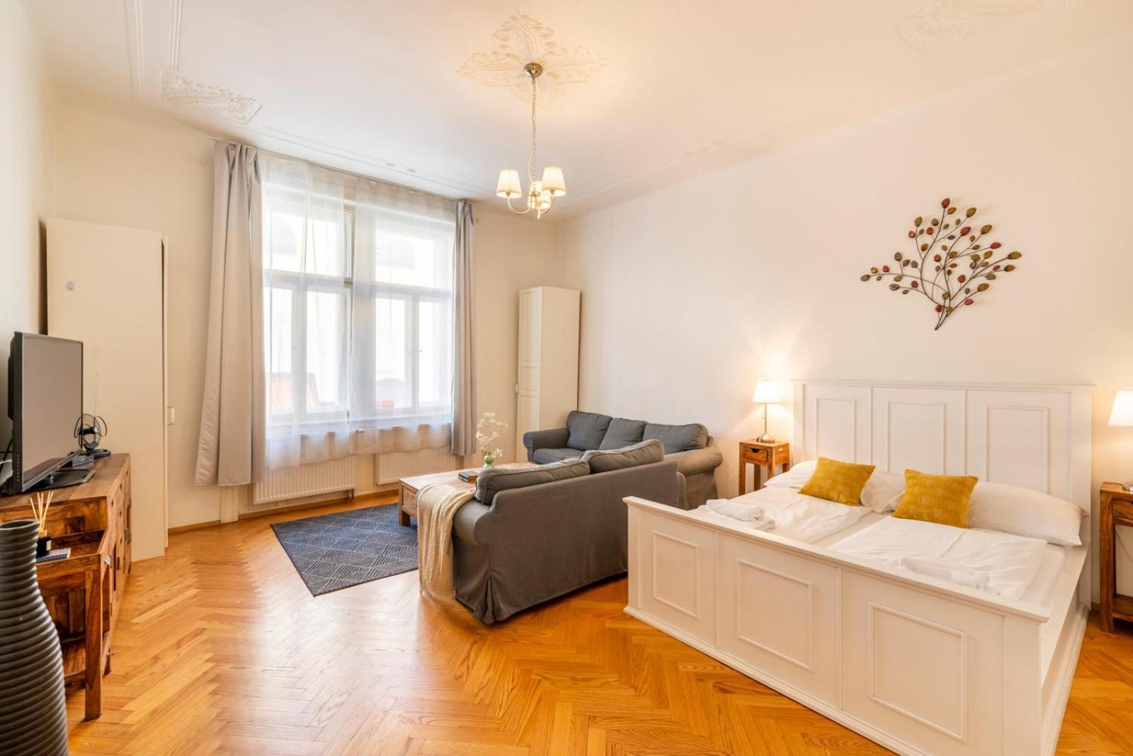 Hotel apartamentowy Old Town Square 4*